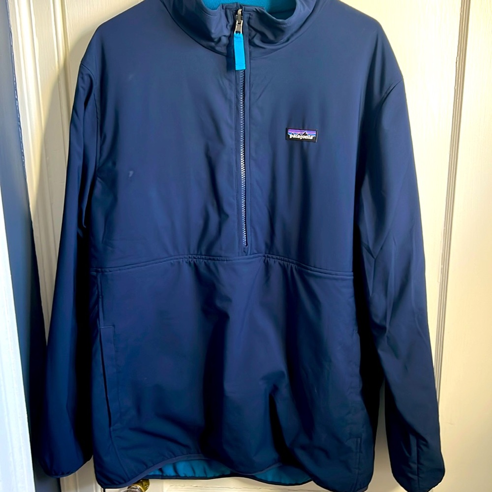 Men’s Patagonia reversible fleece / shelled jacket